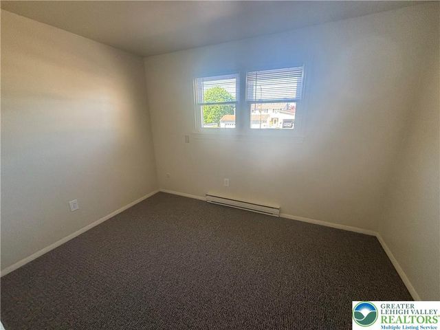5 Stonewood Place, Catasauqua Boro, PA 18032