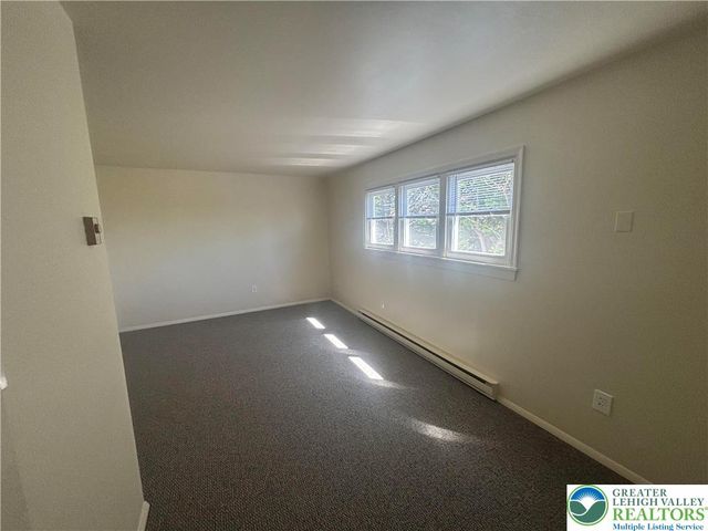 5 Stonewood Place, Catasauqua Boro, PA 18032