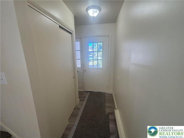 5 Stonewood Place, Catasauqua Boro, PA 18032