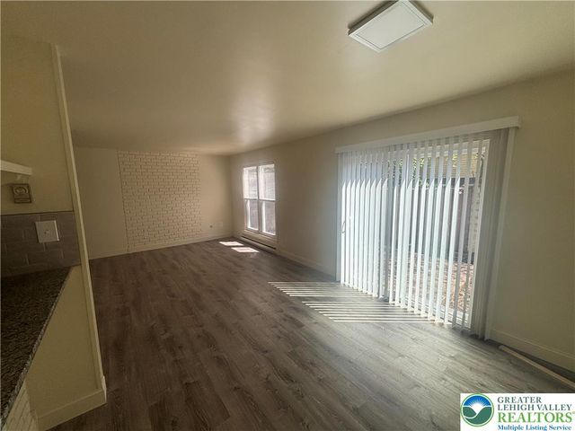5 Stonewood Place, Catasauqua Boro, PA 18032