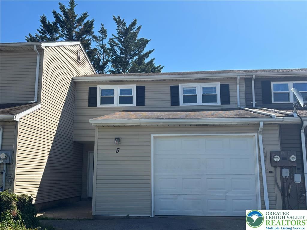 5 Stonewood Place, Catasauqua Boro, PA 18032