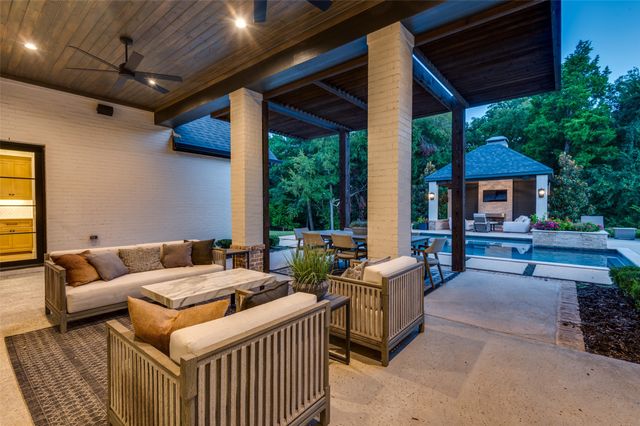 7430 Woodstream Road, Midlothian, TX 76065