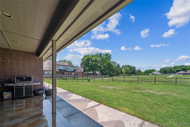 9112 N 139th East Avenue, Owasso, OK 74055