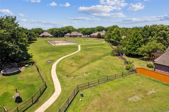 9112 N 139th East Avenue, Owasso, OK 74055