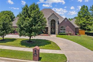 9112 N 139th East Avenue, Owasso, OK 74055