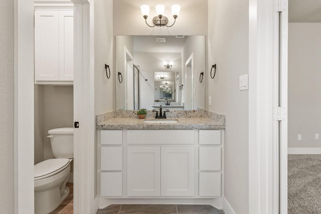 913 Fork Court, College Station, TX 77845