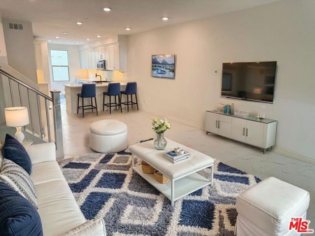 65 Plateau, Irvine, CA 92618