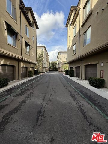 65 Plateau, Irvine, CA 92618