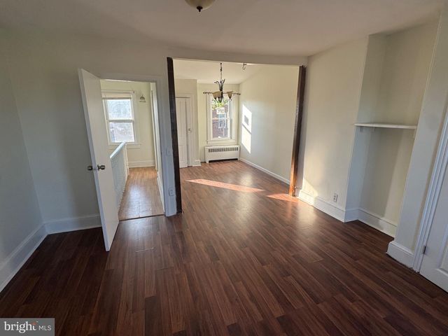 909 S BROOM ST, Wilmington, DE 19805