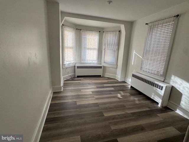 909 S BROOM ST, Wilmington, DE 19805