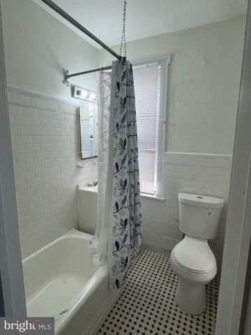 909 S BROOM ST, Wilmington, DE 19805