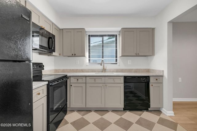 49 Markham Road, Brick, NJ 08724