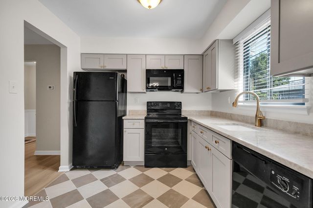 49 Markham Road, Brick, NJ 08724