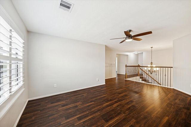 9106 Silverton Star Lane, Houston, TX 77070