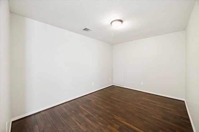 9106 Silverton Star Lane, Houston, TX 77070