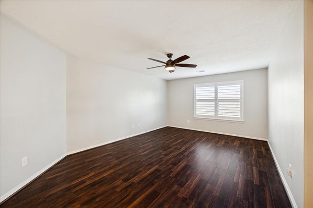 9106 Silverton Star Lane, Houston, TX 77070