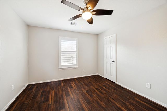 9106 Silverton Star Lane, Houston, TX 77070