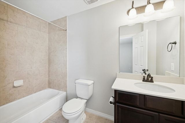 9106 Silverton Star Lane, Houston, TX 77070