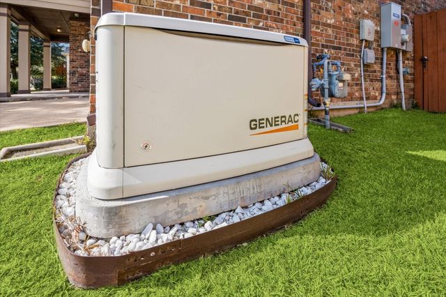 9106 Silverton Star Lane, Houston, TX 77070