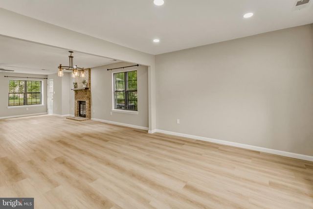 20 OLEANDER CT, Mount Laurel, NJ 08054