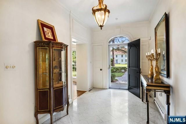 2 Canoe Lane, Roseland, NJ 07068