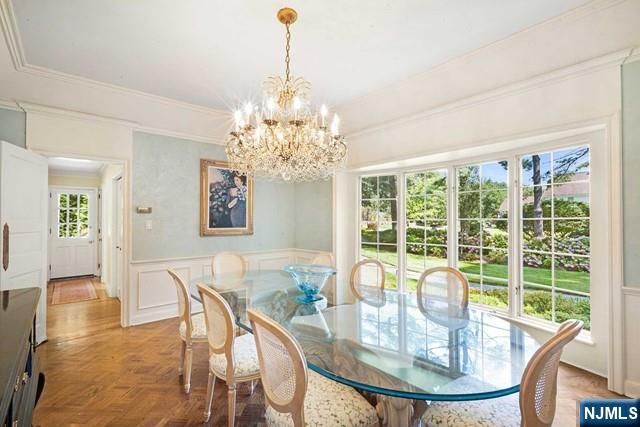 2 Canoe Lane, Roseland, NJ 07068