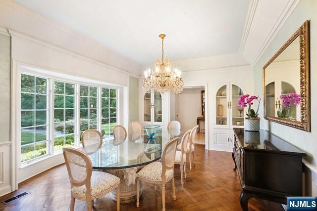 2 Canoe Lane, Roseland, NJ 07068