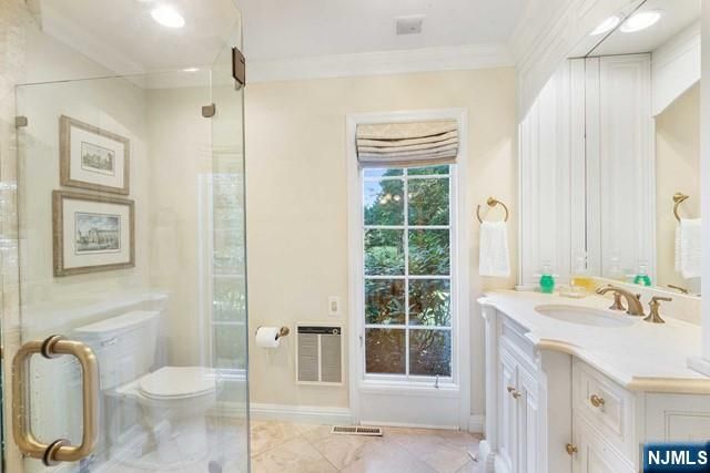 2 Canoe Lane, Roseland, NJ 07068