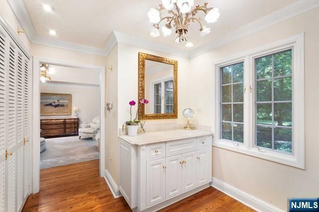 2 Canoe Lane, Roseland, NJ 07068