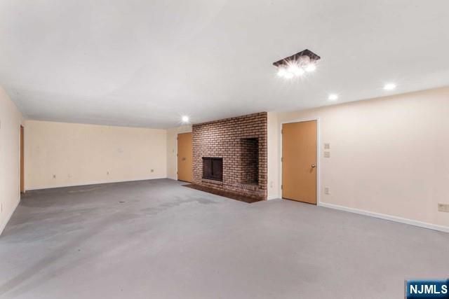 2 Canoe Lane, Roseland, NJ 07068