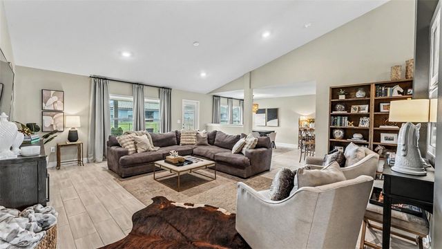 5280 TENNESSEE RIDGE COURT, Auburndale, FL 33823
