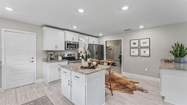 5280 TENNESSEE RIDGE COURT, Auburndale, FL 33823