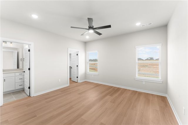 6000 SW Bear Creek Avenue, Bentonville, AR 72713
