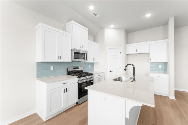 6000 SW Bear Creek Avenue, Bentonville, AR 72713