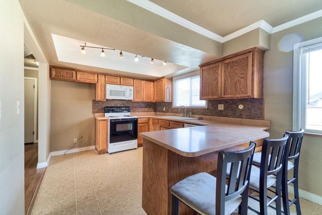 925 Starlite Ln, Yuba City, CA 95991