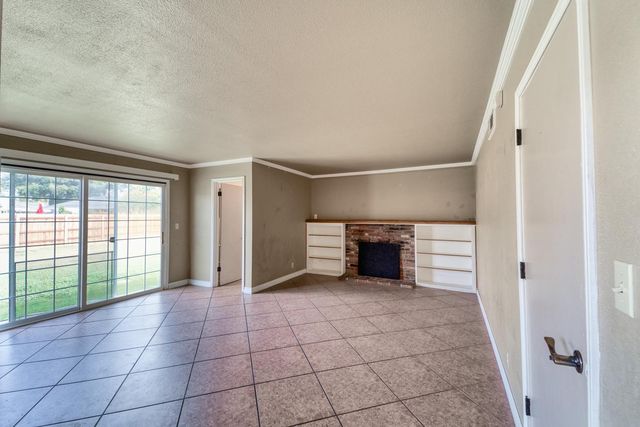 925 Starlite Ln, Yuba City, CA 95991