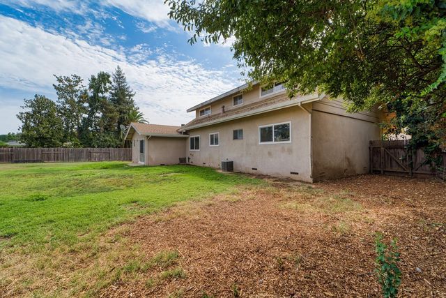 925 Starlite Ln, Yuba City, CA 95991