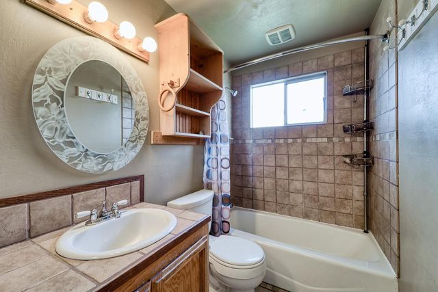 925 Starlite Ln, Yuba City, CA 95991