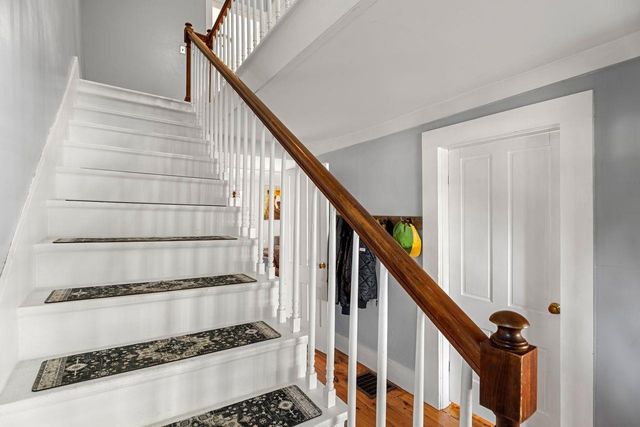 29 Middle Street, Amherst, NH 03031