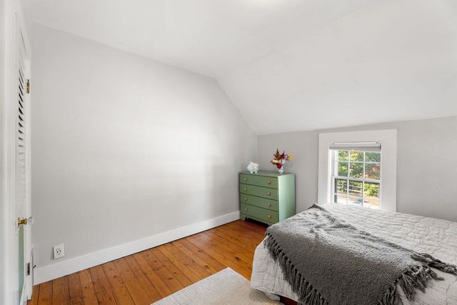 29 Middle Street, Amherst, NH 03031