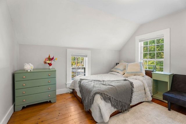 29 Middle Street, Amherst, NH 03031