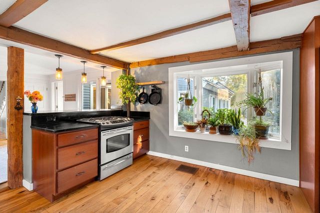 29 Middle Street, Amherst, NH 03031