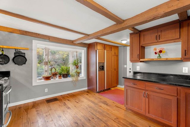29 Middle Street, Amherst, NH 03031