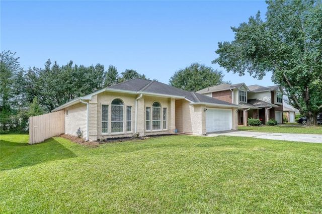 824 Arbor Hill Drive, Stone Mountain, GA 30088