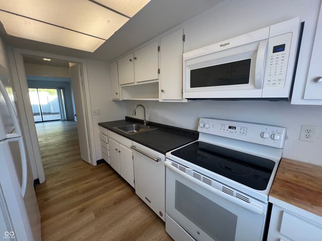 7348 Countrybrook Drive, Indianapolis, IN 46260