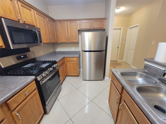 3307 Saint Genevieve DR, Leander, TX 78641