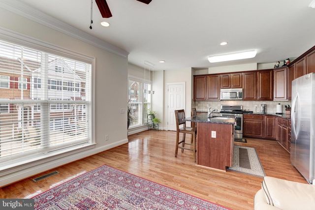 43538 HERITAGE GAP TER, Chantilly, VA 20152