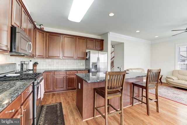 43538 HERITAGE GAP TER, Chantilly, VA 20152