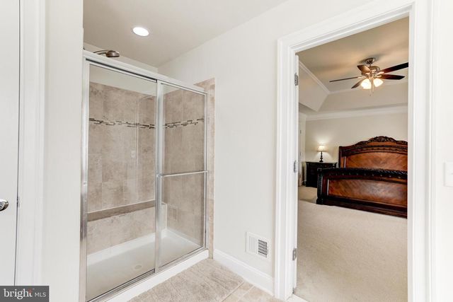 43538 HERITAGE GAP TER, Chantilly, VA 20152