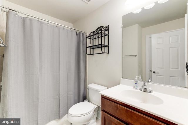 43538 HERITAGE GAP TER, Chantilly, VA 20152